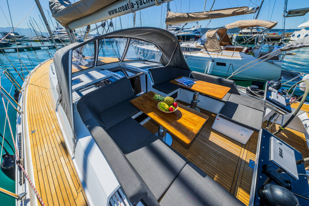 Sailing yacht Hanse 460 Pisch
