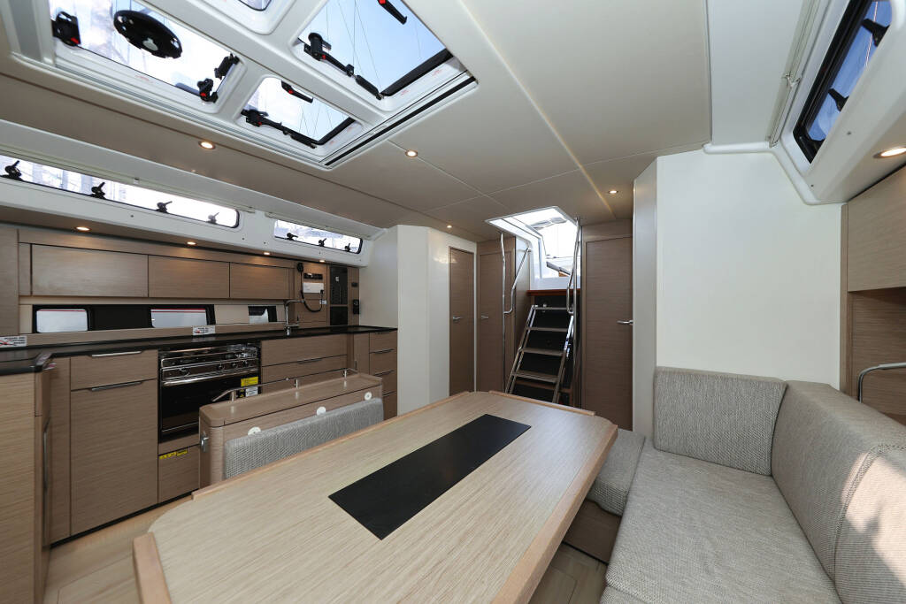 Sailing yacht Hanse 460 Infinity - OW