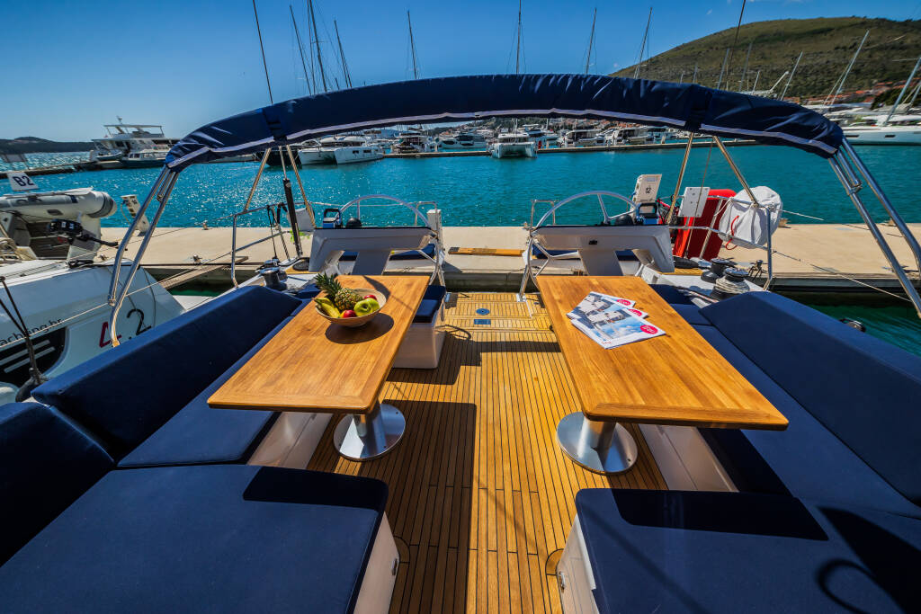Sailing yacht Hanse 460 Whistler