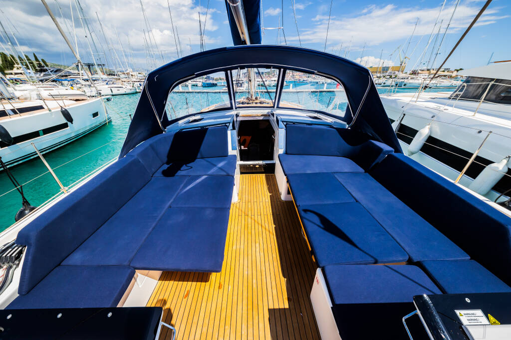 Sailing yacht Hanse 460 Whistler