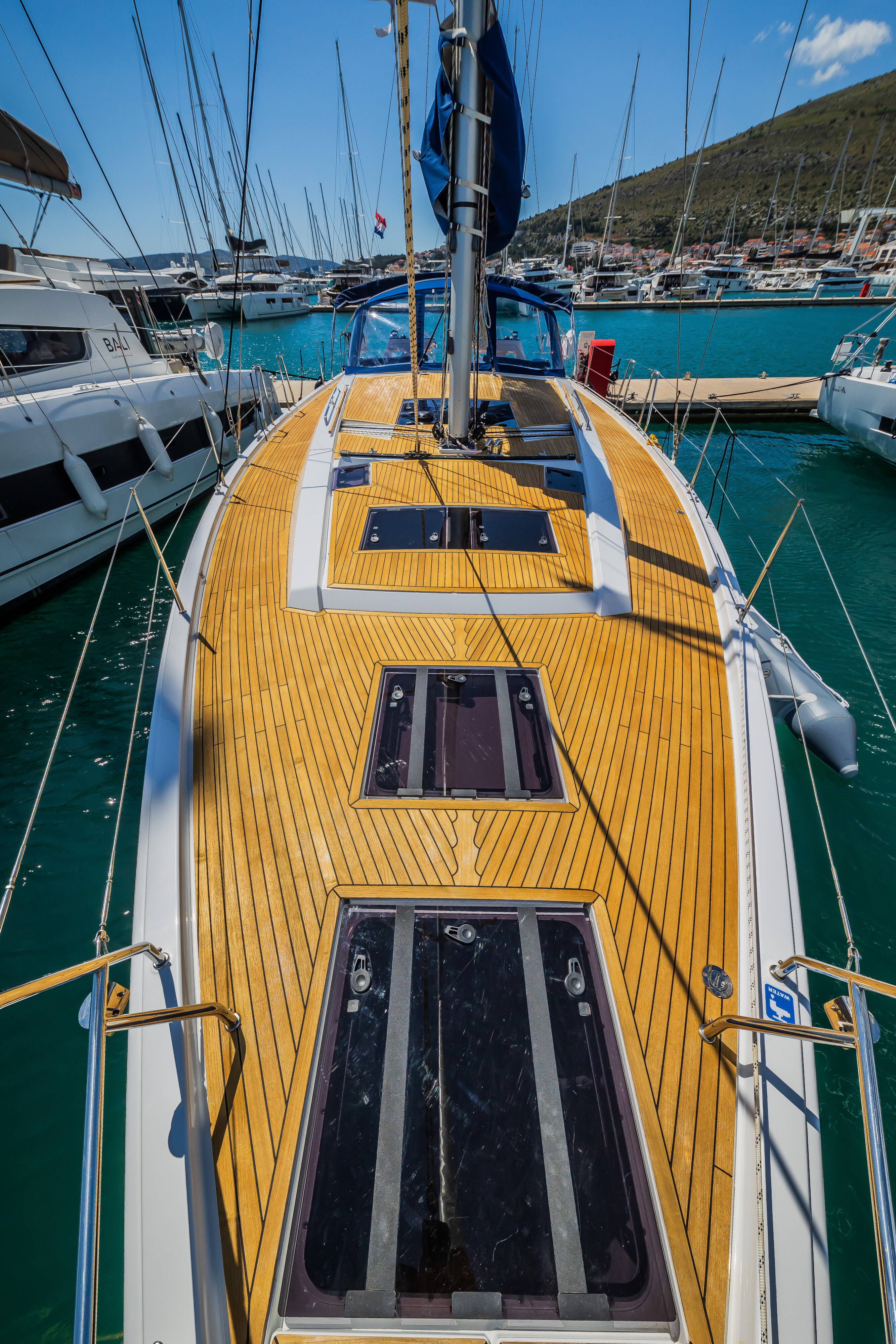 Sailing yacht Hanse 460 Whistler