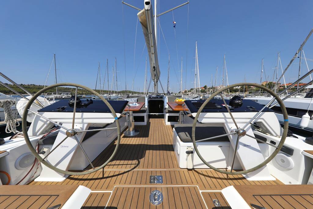 Sailing yacht Hanse 460 Salacia - OW