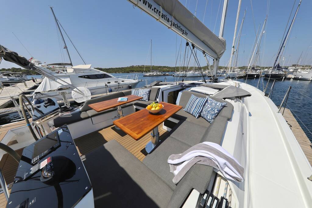 Sailing yacht Hanse 460 Salacia - OW