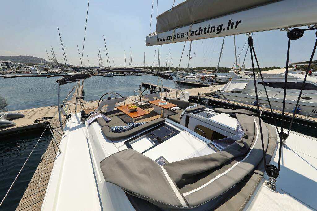 Sailing yacht Hanse 460 Salacia - OW