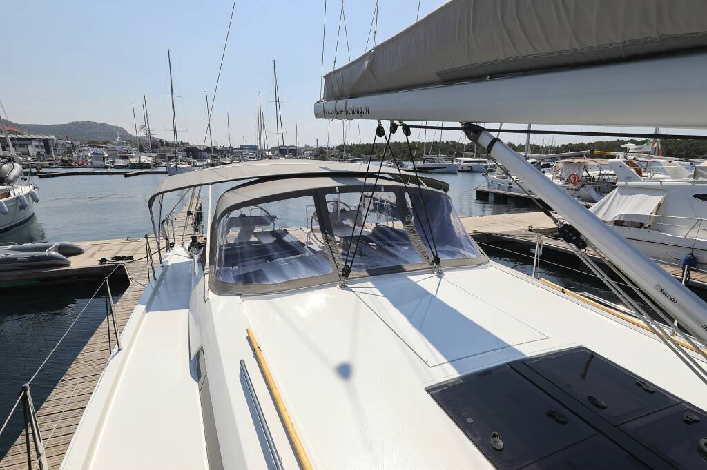 Sailing yacht Hanse 460 Salacia - OW