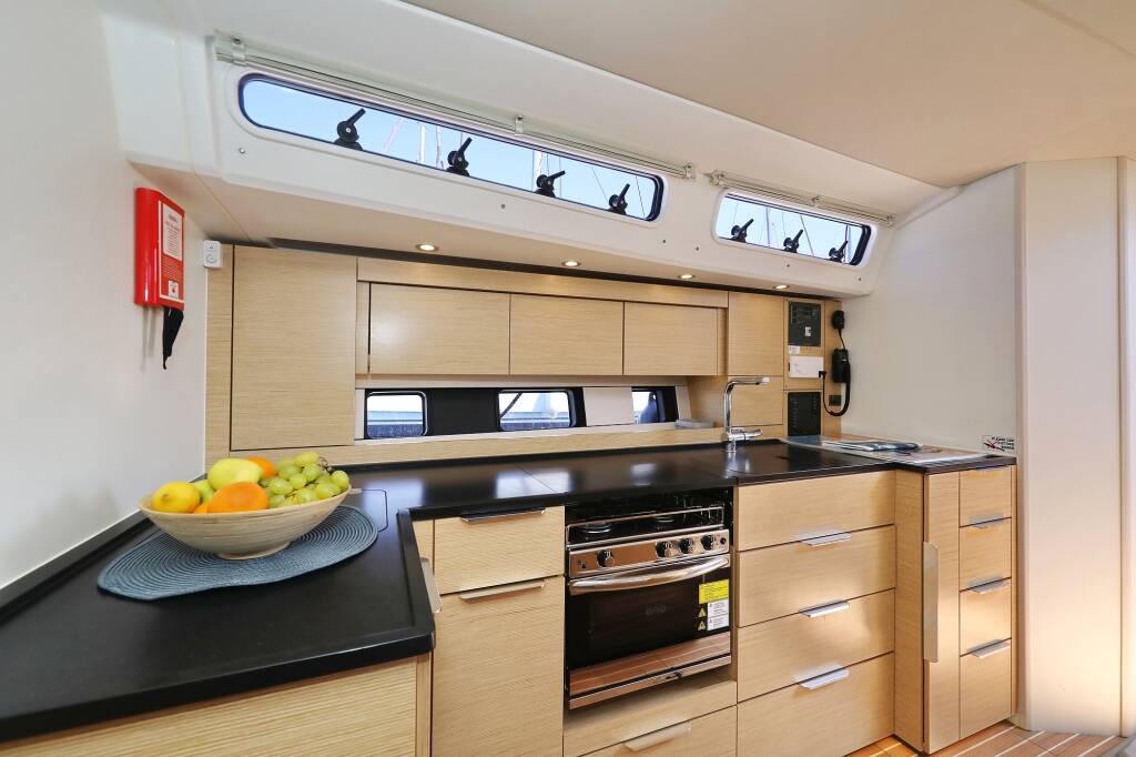 Sailing yacht Hanse 460 Salacia - OW