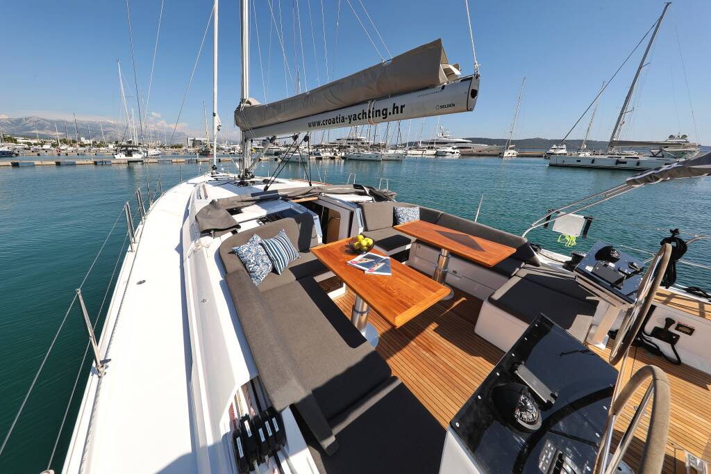 Sailing yacht Hanse 460 Atmosphere