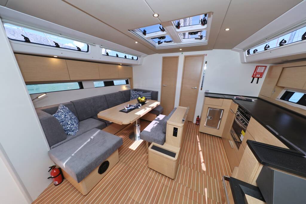 Sailing yacht Hanse 460 Atmosphere