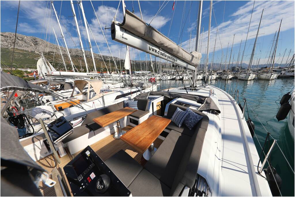 Sailing yacht Hanse 460 Aroha