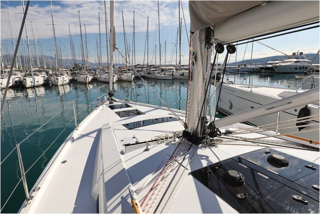 Sailing yacht Hanse 460 Aroha