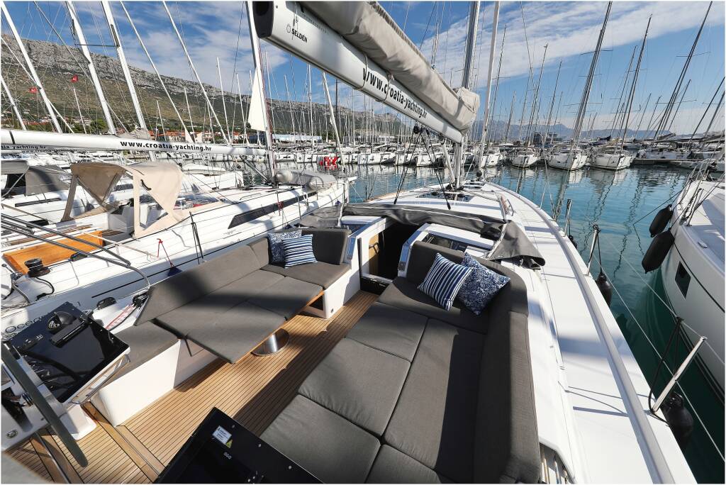 Sailing yacht Hanse 460 Aroha