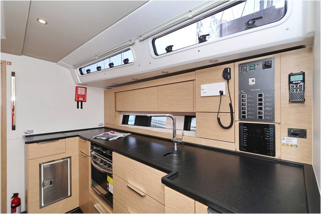 Sailing yacht Hanse 460 Aroha