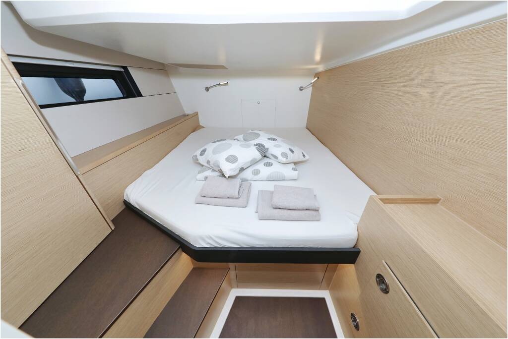 Sailing yacht Hanse 460 Aroha