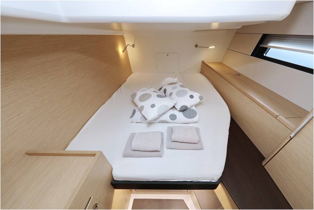 Sailing yacht Hanse 460 Aroha