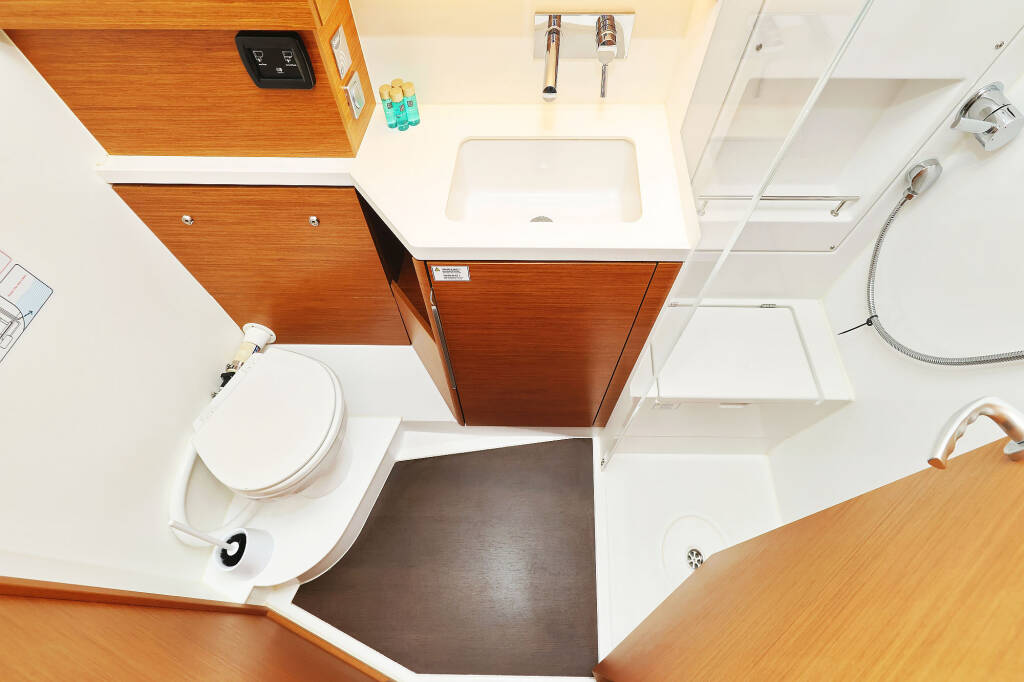 Sailing yacht Hanse 460 Blondie - OW