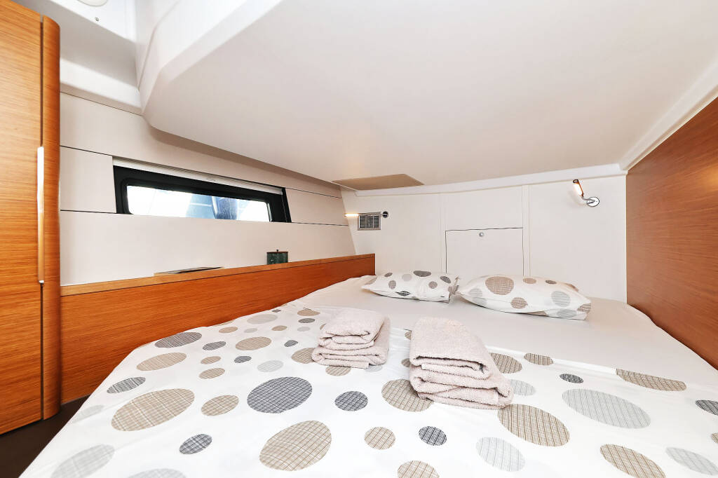 Sailing yacht Hanse 460 Blondie - OW