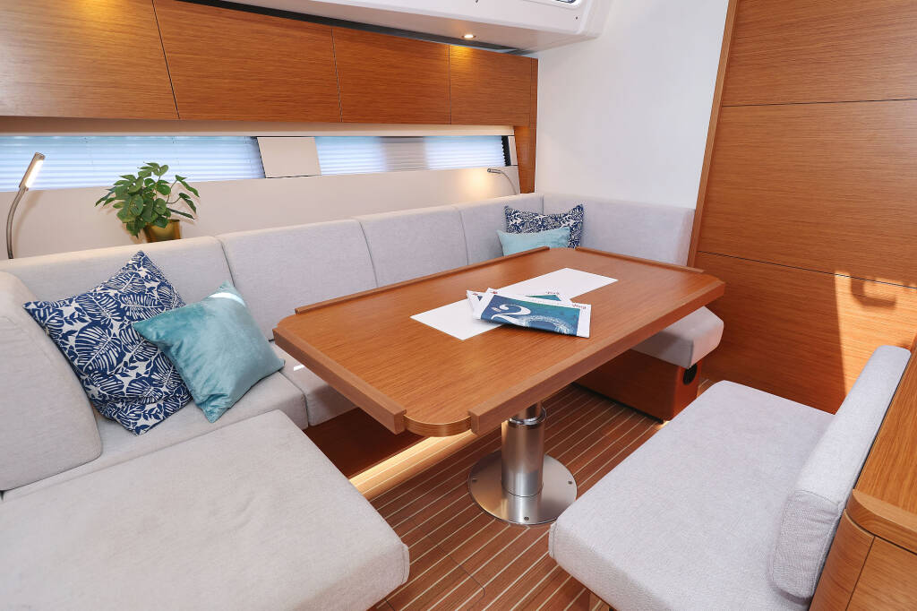 Sailing yacht Hanse 460 Balena - OW