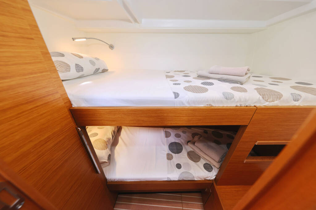 Sailing yacht Hanse 460 Balena - OW