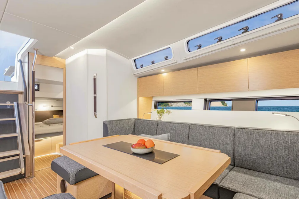 Sailing yacht Hanse 460 Okeanida