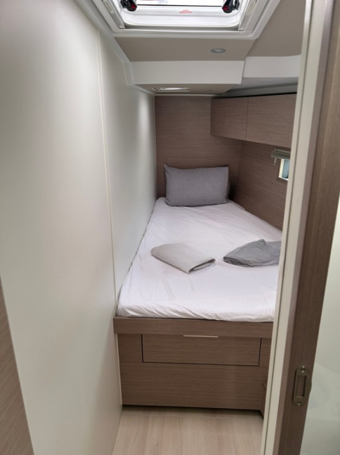 Sailing yacht Hanse 460 Okeanida