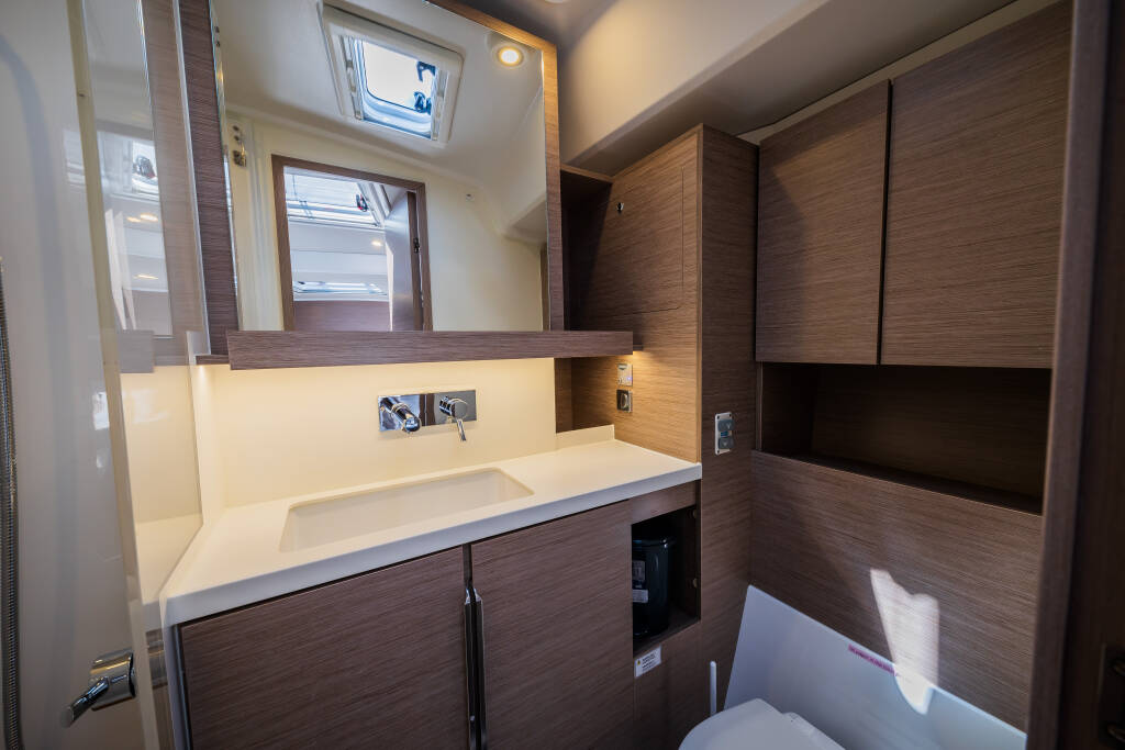 Sailing yacht Hanse 460 #333 - OW