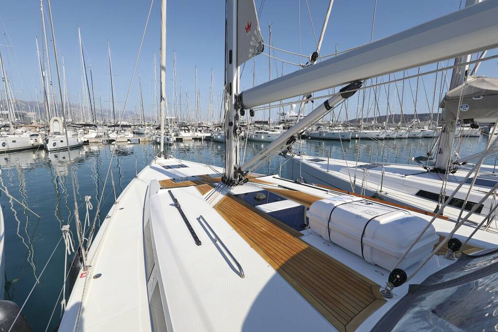 Sailing yacht Hanse 505 