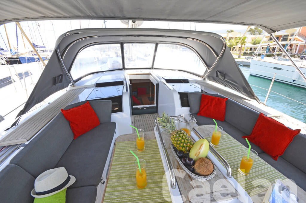 Sailing yacht Hanse 505 Kimi