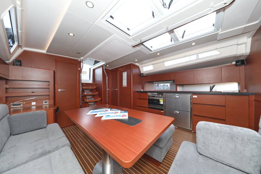 Sailing yacht Hanse 508 Cosmopolitan