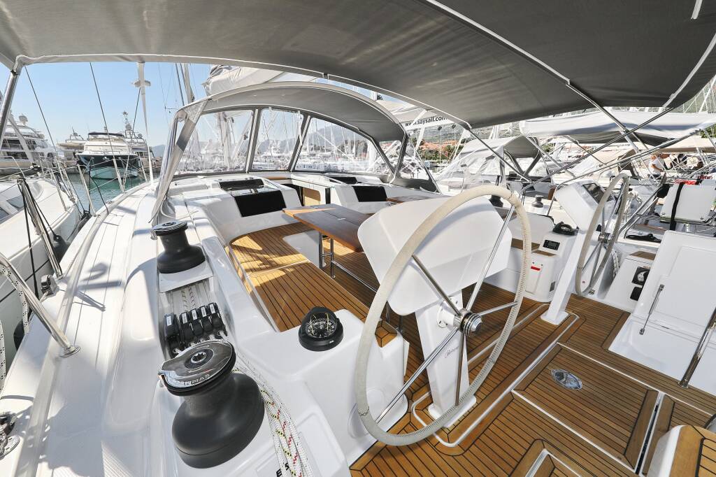 Sailing yacht Hanse 508 Khaleesi