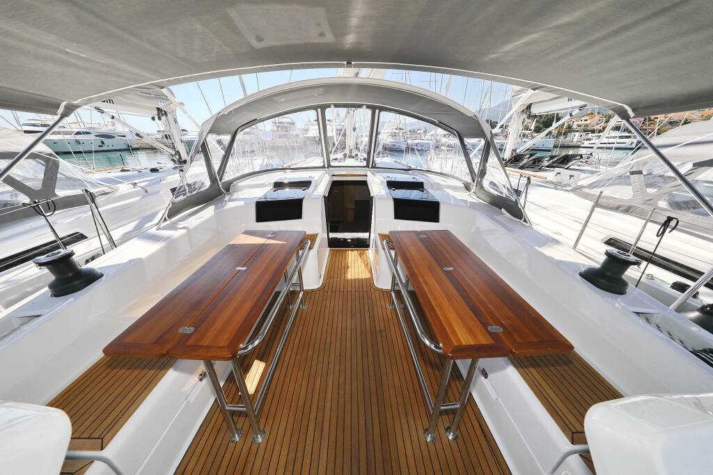 Sailing yacht Hanse 508 Khaleesi
