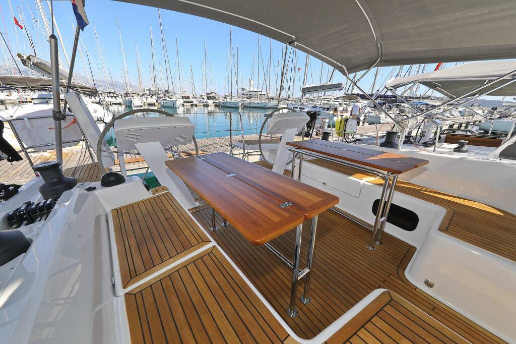 Sailing yacht Hanse 508 Khaleesi