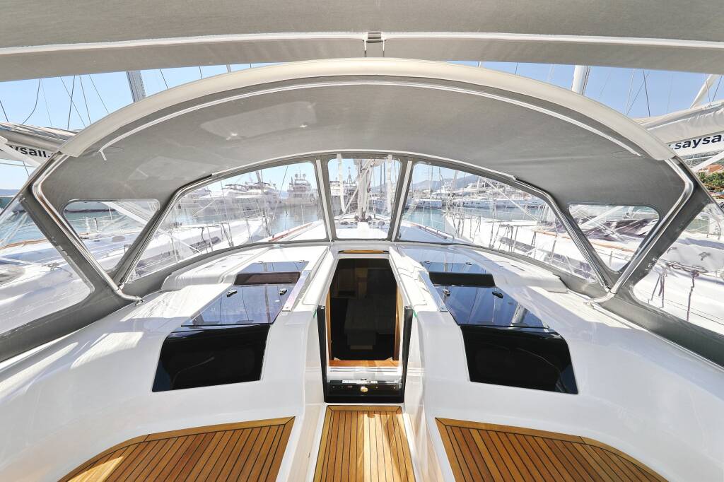 Sailing yacht Hanse 508 Khaleesi