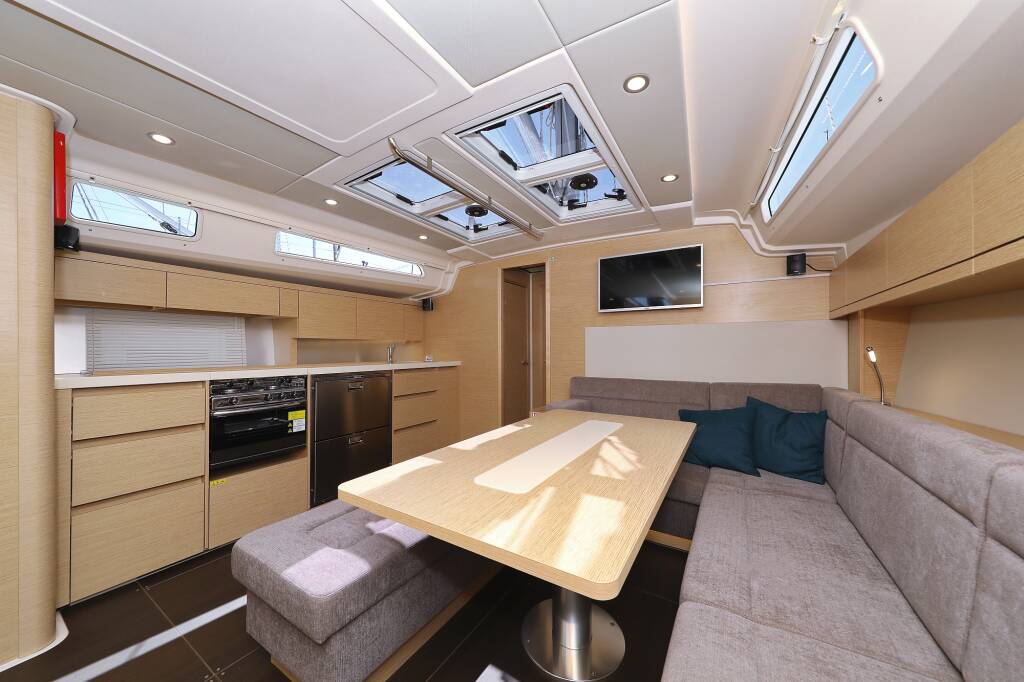 Sailing yacht Hanse 508 Khaleesi