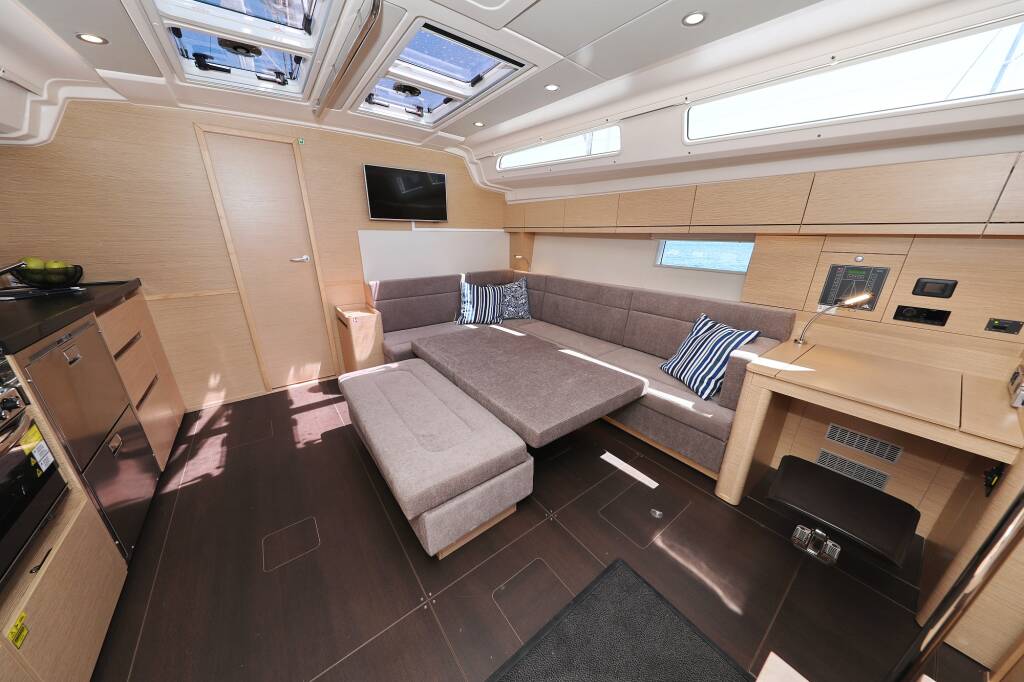 Sailing yacht Hanse 508 Charlabelle - OW