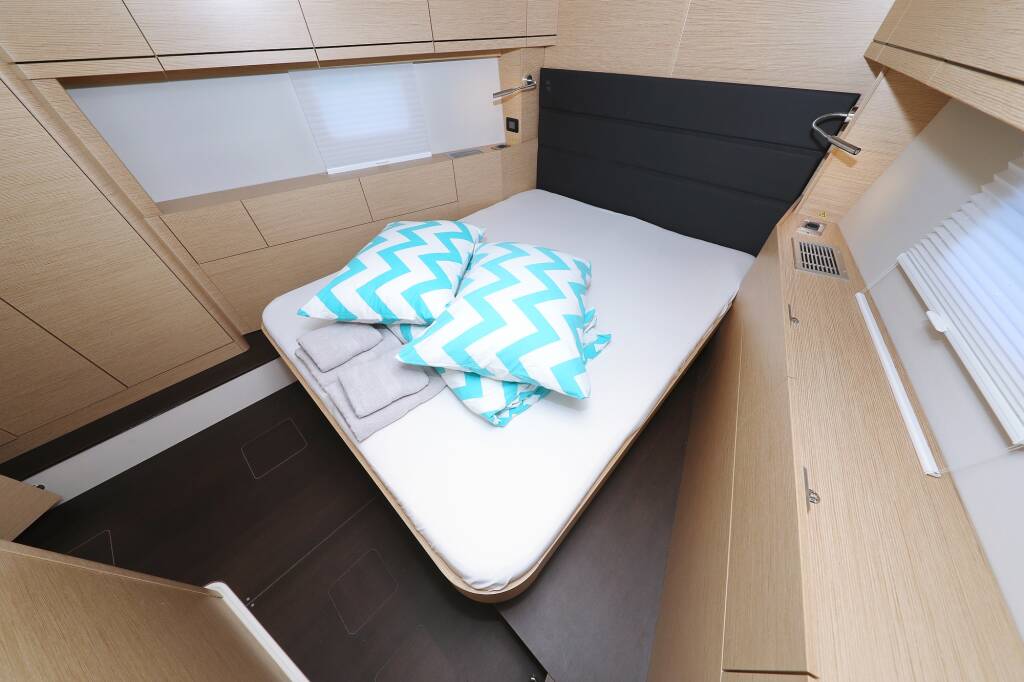 Sailing yacht Hanse 508 Charlabelle - OW