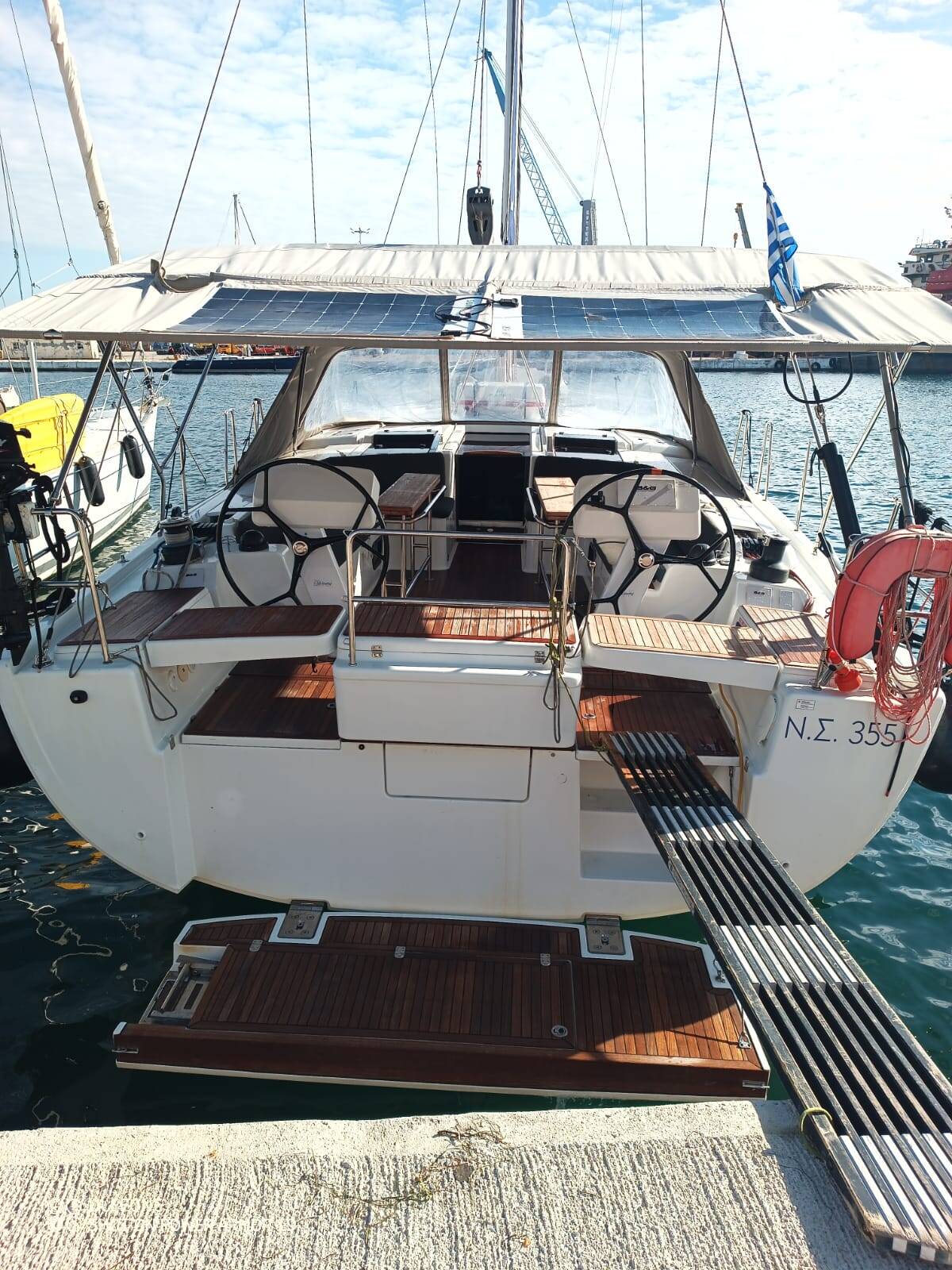 Sailing yacht Hanse 508 Quantum Wave