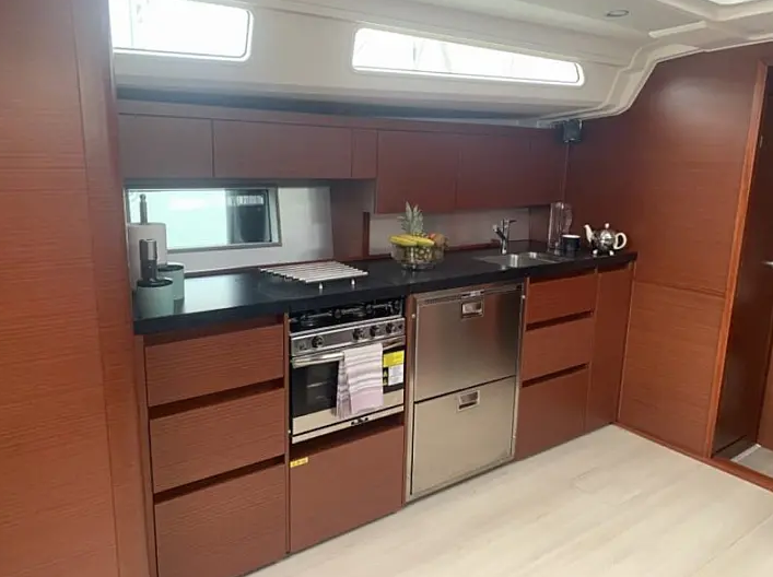 Sailing yacht Hanse 508 Aktea