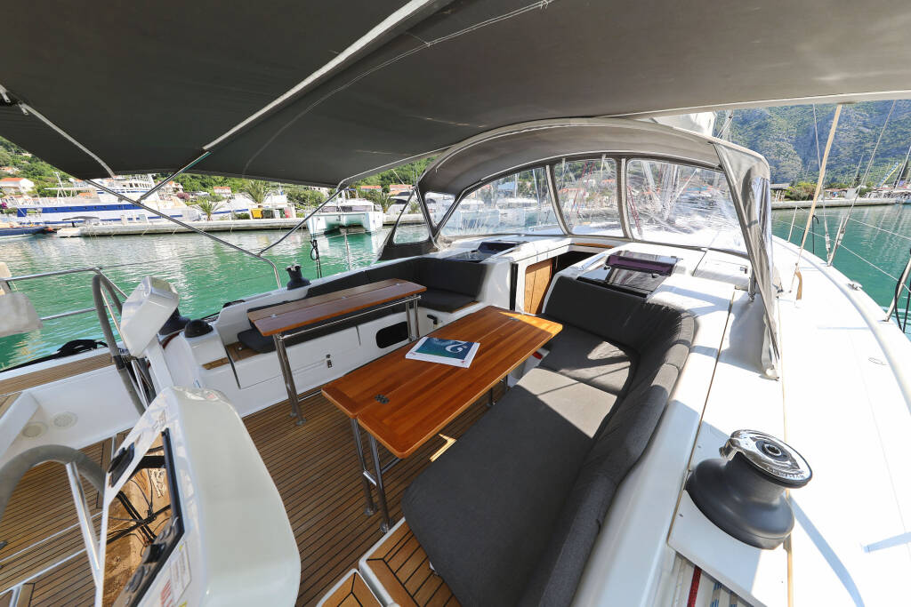 Sailing yacht Hanse 508 Uptown Girl
