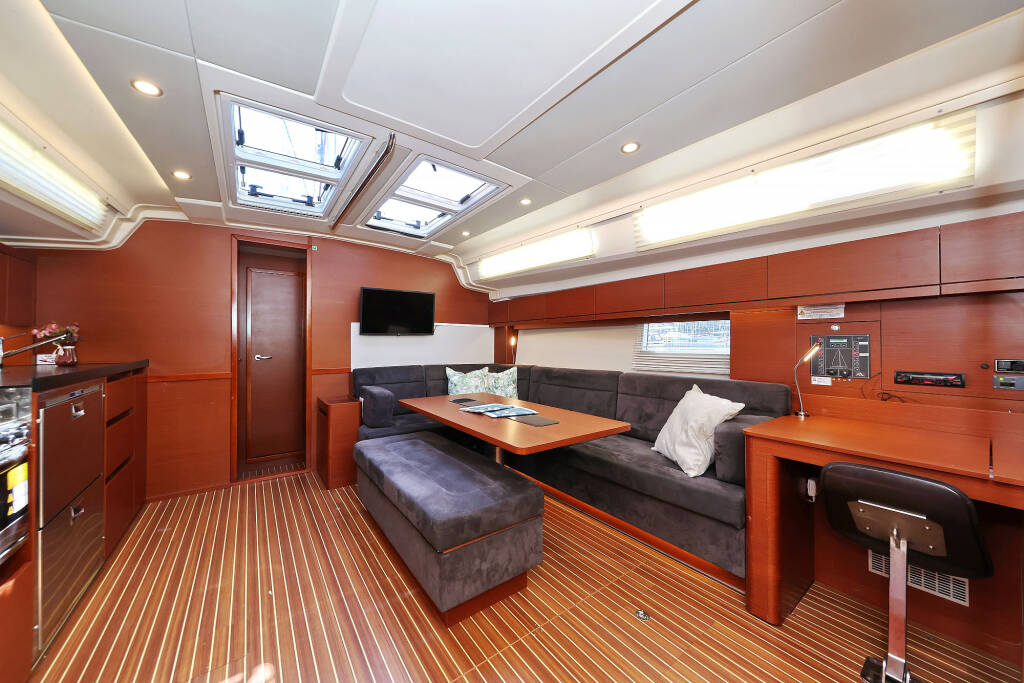 Sailing yacht Hanse 508 Uptown Girl