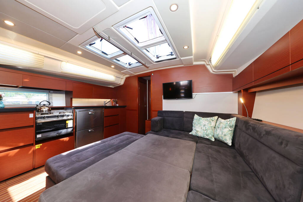Sailing yacht Hanse 508 Uptown Girl