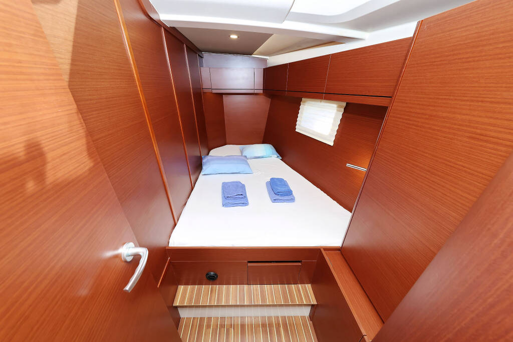 Sailing yacht Hanse 508 Uptown Girl