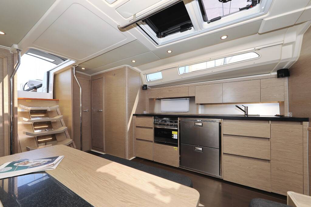 Sailing yacht Hanse 508 Attraction