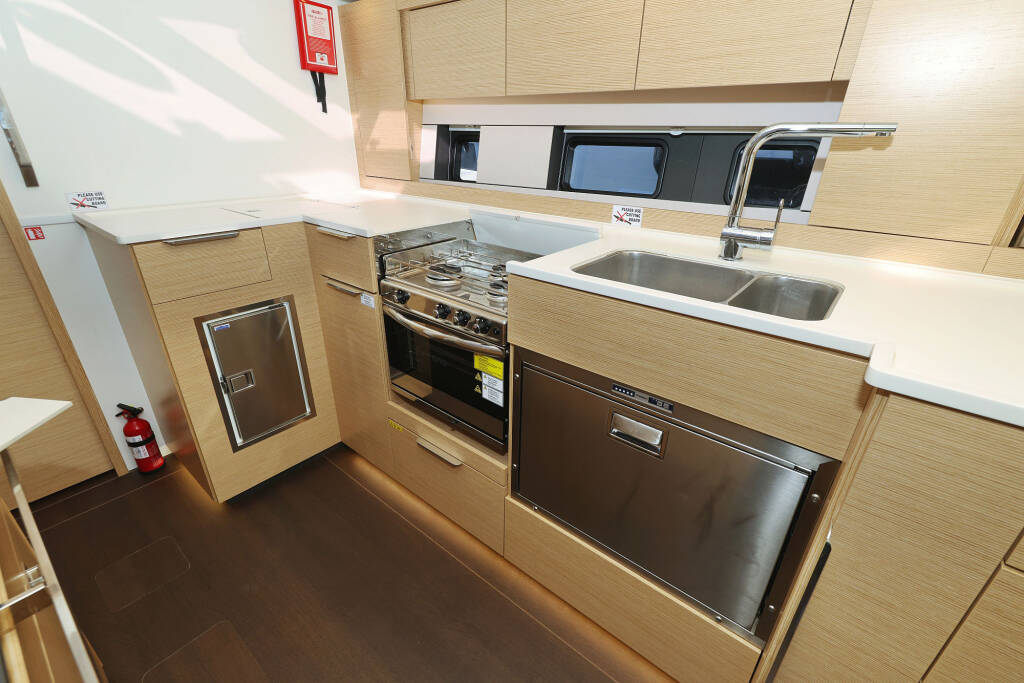 Sailing yacht Hanse 510 Vivid