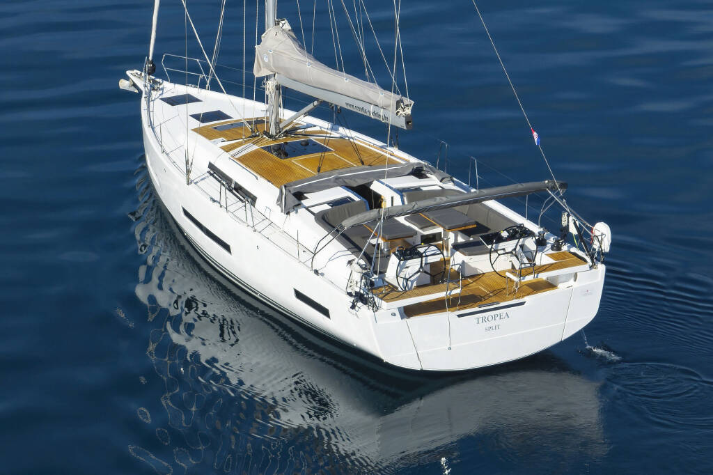 Sailing yacht Hanse 510 Tropea - OW