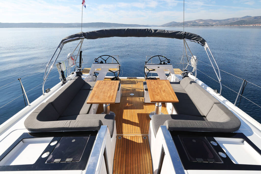 Sailing yacht Hanse 510 Tropea - OW