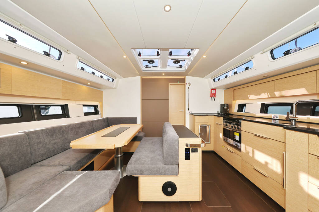 Sailing yacht Hanse 510 Tropea - OW