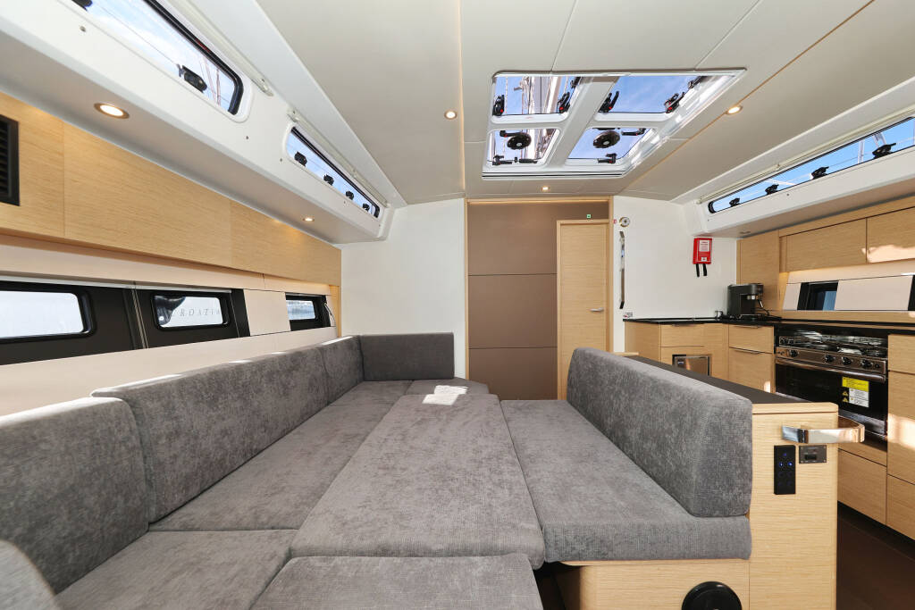 Sailing yacht Hanse 510 Tropea - OW