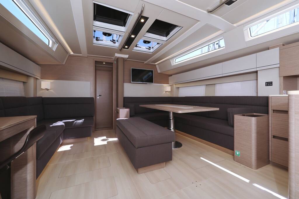 Sailing yacht Hanse 548 Stargazing