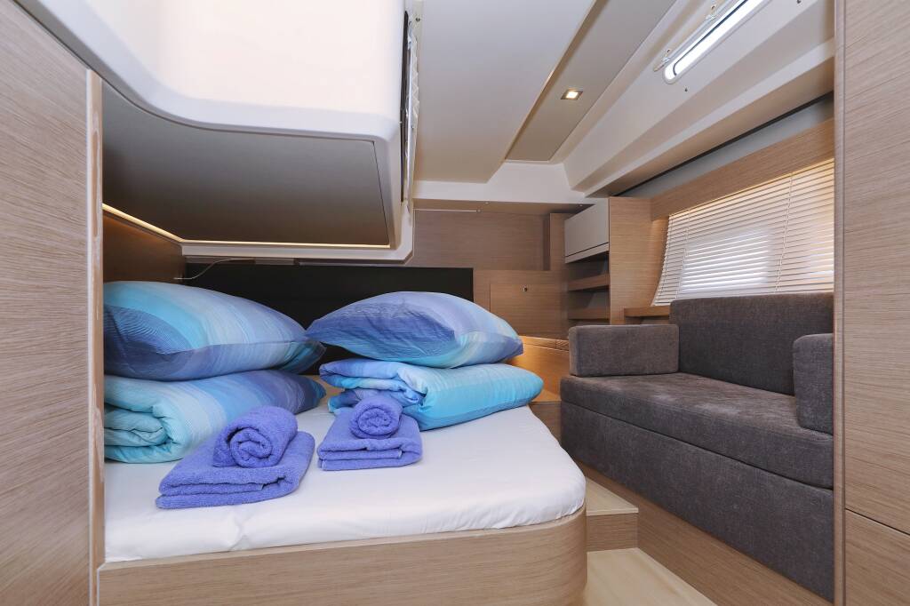 Sailing yacht Hanse 548 Stargazing