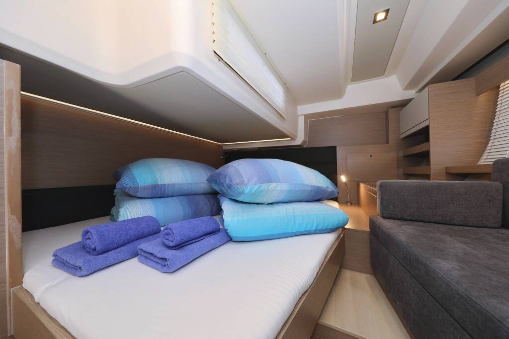 Sailing yacht Hanse 548 Stargazing